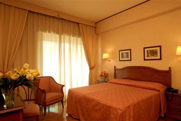 Hotel San Pietro Roma Habitación foto